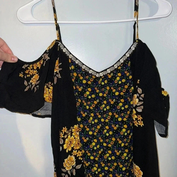 Xhilaration Cold-Shoulder Mixed Print Shift Dress size Large NWOT - Picture 3 of 4